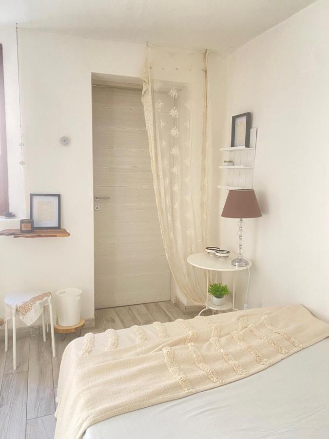 Maison Rebecca Карпи Екстериор снимка
